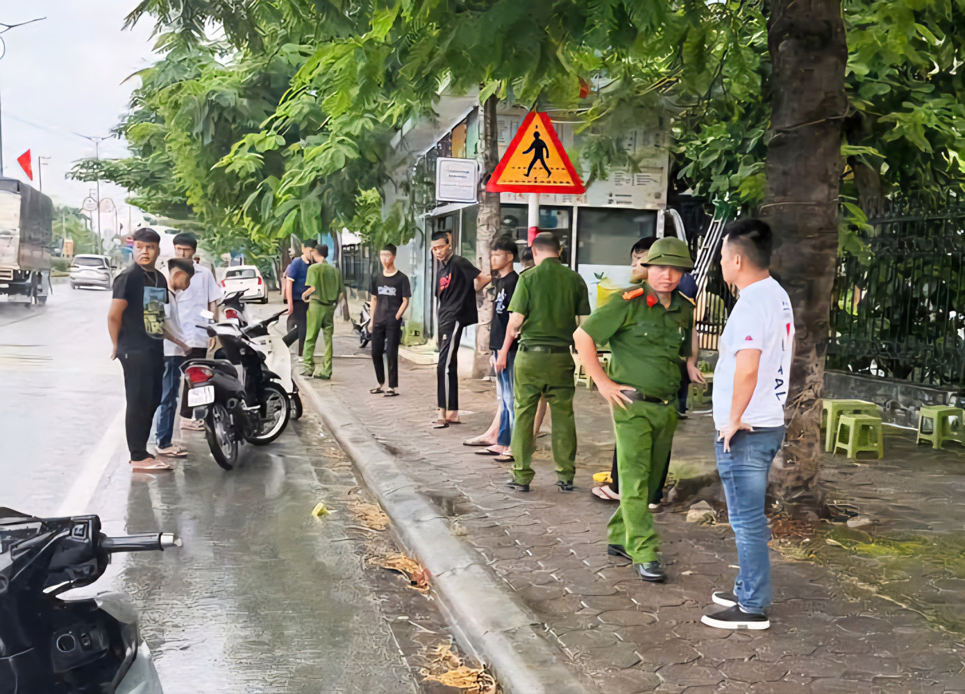 Bạo lực học đường: Thực trạng, nguyên nhân và giải pháp pháp lý 2 1000028289