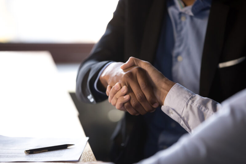 Difference Between Lawyer and Attorney e1746207319884
