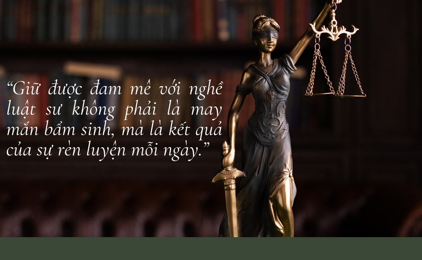 LÀM GÌ VÀ LÀM THẾ NÀO ĐỂ GIỮ MÃI ĐAM MÊ NGHỀ LUẬT SƯ? 2 Law Firm Website in Gold White Sleek Corporate Style 2